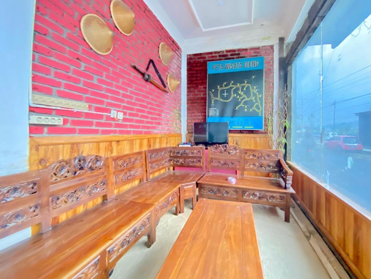 Homestay Batu Kelir Syariah Dieng Mitra Reddoorz Diyeng 外观 照片